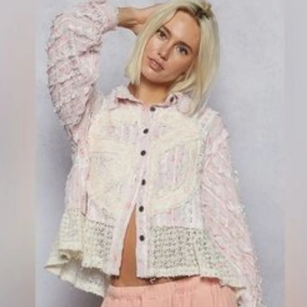 NWOT POL Chic Pink and White PEACE  Textured Jacket SIZE.M - Picture 1 of 4